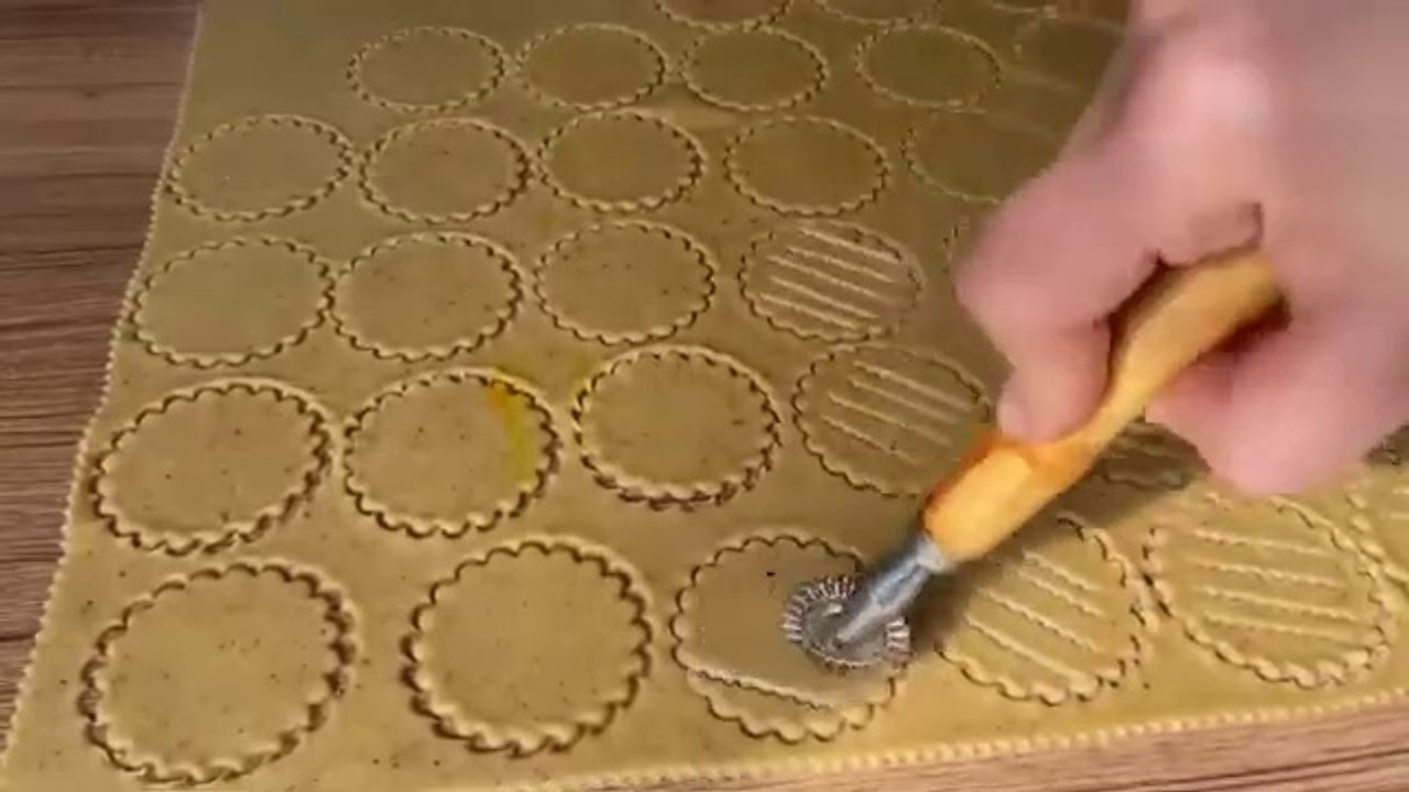 بلا متهزي وتحطي❗ولا دلكي شباكية بطريقة جديدة وسهلةمتعكزيش عليها ديريها وتعاوديها بوحدك وبلا عوين