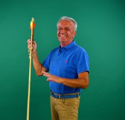 Christophe est passionné d'armes préhistoriques