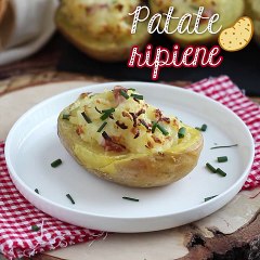 Patate ripiene al forno con pancetta e formaggio