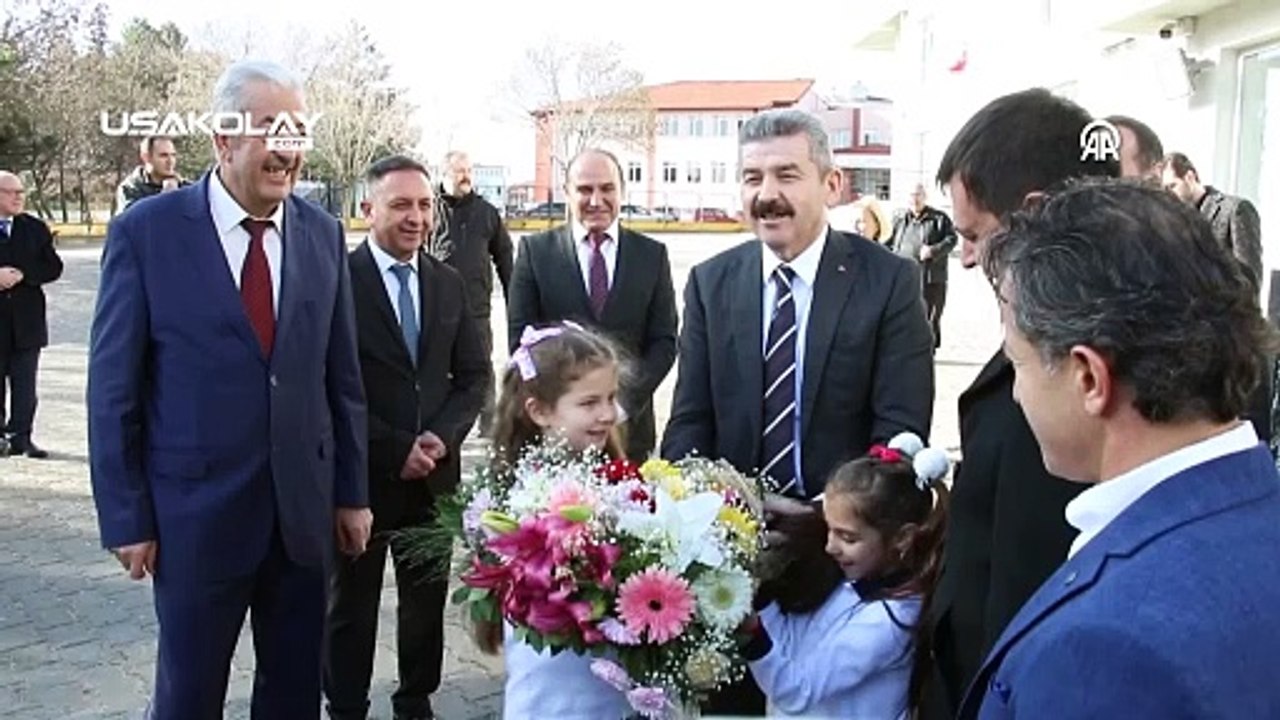 Uşak'ta 60 bin 434 Öğrenci Yarıyıl Karnesini Aldı