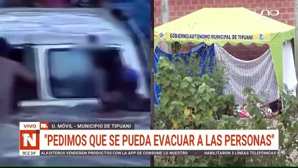 Pobladores de Tipuani en las calles