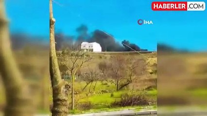 Arnavutköy'de plastik imalatı yapılan işyerinde çıkan yangın paniğe neden oldu