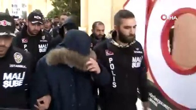 Gazeteciye saldırmak CHP’nin geninde var! A Haber muhabirine tekmeli saldırı