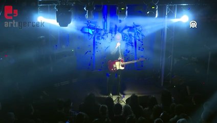 Bulutsuzluk Özlemi, şarkılarını Gazze'de öldürülen çocuklar için söyledi