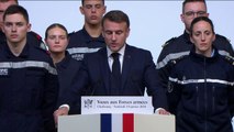 Vœux aux armées à Cherbourg: Emmanuel Macron se félicite de la réduction des délais de production de l'industrie d'armement