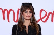 A Penélope Cruz le aterra conducir desde que atropellaron a su hermana Mónica