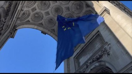Issata la bandiera dell'Ue per la presidenza del Belgio