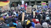 Germania, in migliaia ad Amburgo manifestano contro AfD e razzismo