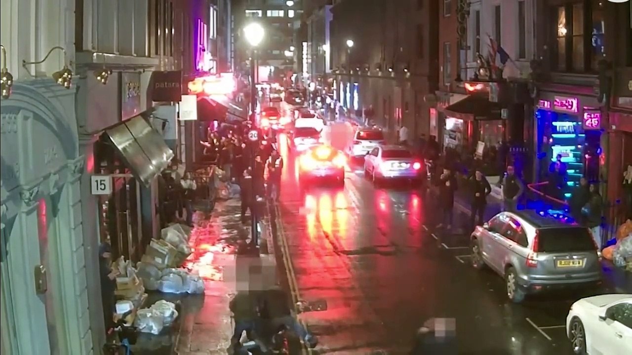 Undercover police sting catches luxury watch thieves in central London