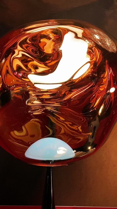 Maison Diez Company: Exposición gratis de luz y una "capilla" de arte sacro 