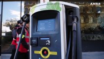 Italia fanalino di coda per le e-car, pesa piu' il diesel