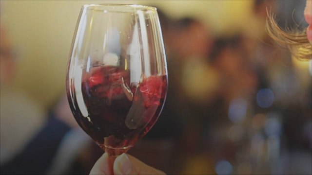 Here Are Some of the Best Winter Wines, According to Sommeliers