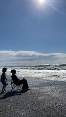 Big Waves Turn Relaxing Scene into Near Wet Experience