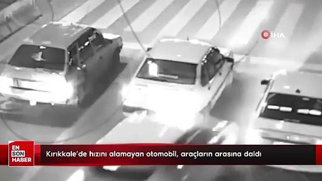 Kırıkkale'de hızını alamayan otomobil, araçların arasına daldı