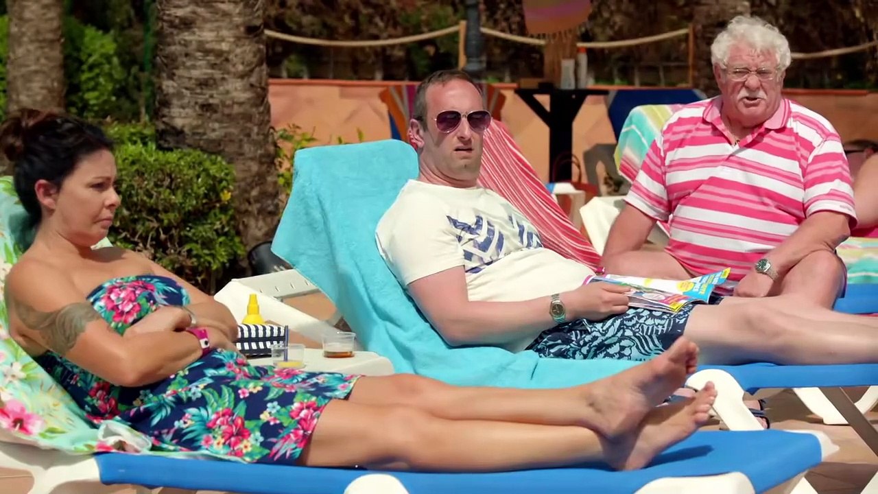 Benidorm -S09E04