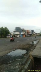 truk box jadi bis hijau tayo