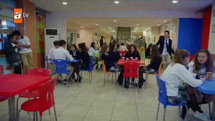 215. Huerfanas (Kirgin Cicekler), en español