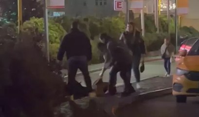 İstanbul'da taksici dehşeti: Tartıştığı kadını yerde sürükledi