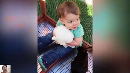 Nice Greeting! Funny Baby Say 'Hi' with Animals But...__ Just Laugh