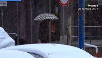 Potenza si sveglia sotto la neve: la situazione in mattinata