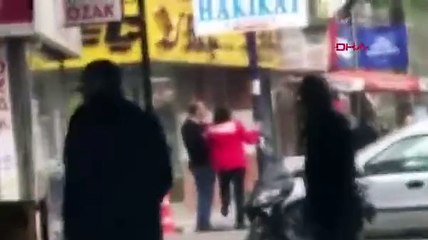 Adana'da sokak ortasında kadına şiddet
