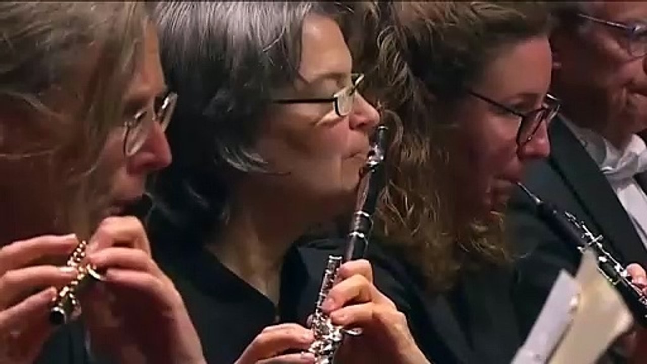 Johann Strauss: "Under the Thunder and Lightning" |