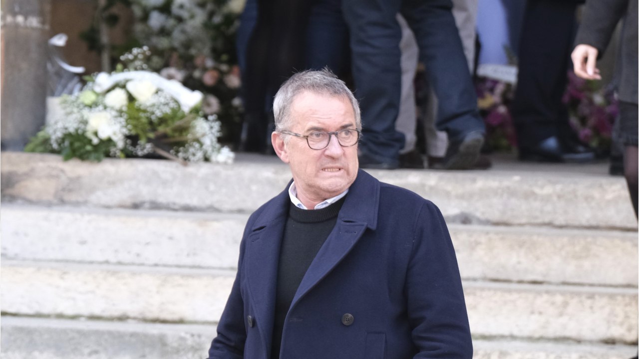 GALA VIDEO - Christophe Dechavanne en froid avec son fils : “Mes potes me disent qu’il reviendra”