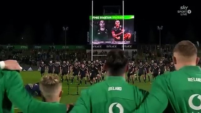 Māori All Blacks perform their haka against Ireland(360P)