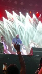 Djonga canta 'Fogo nos racistas' na Arena Hall, em BH