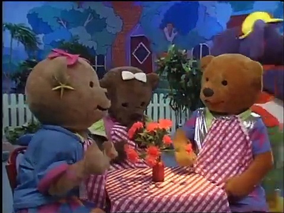 Bananas in Pyjamas - Ep. 44 - Cafe Rat (2003)