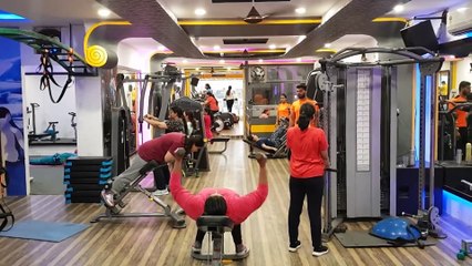 15 Celebrities Who Lost An Extreme Amount Of Weight