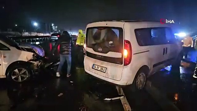 Başakşehir’de 3 aracın karıştığı zincirleme trafik kazası: 1’i ağır 3 yaralı