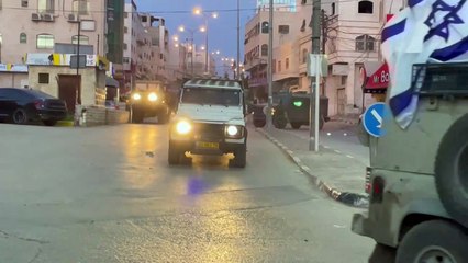 الجيش الإسرائيلي يهدم منزلين في الخليل