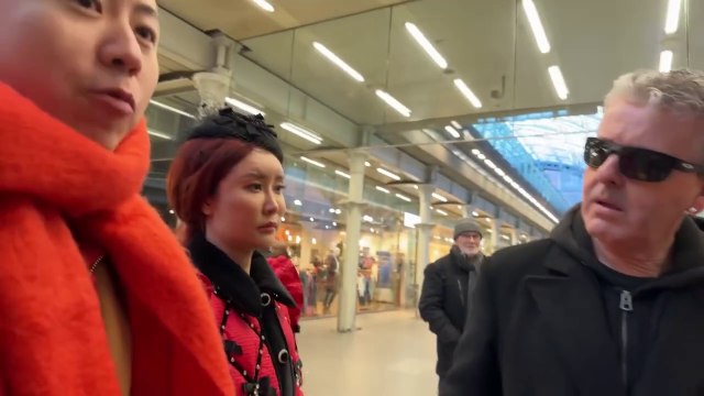 Chinese Agents Provocateurs Cause Police to be Called During UK Public Piano Livestream