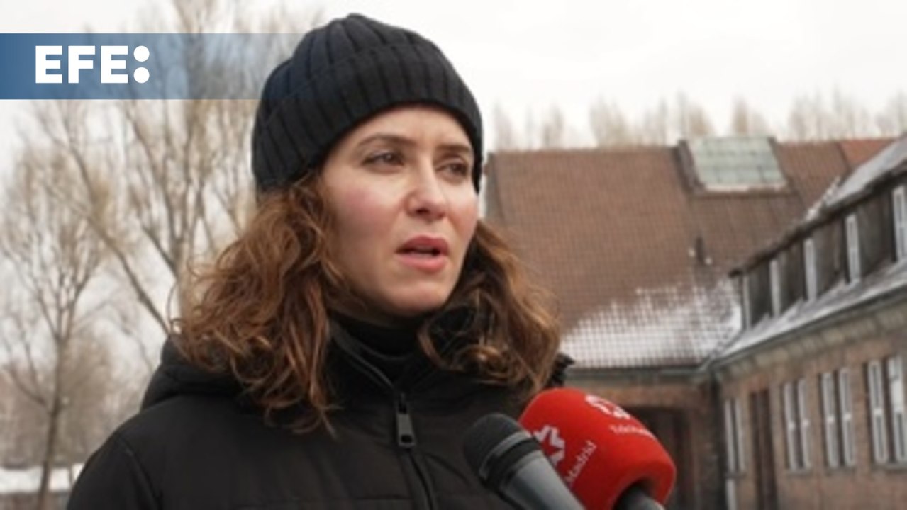 Isabel Díaz Ayuso visita campo de exterminio de Auschwitz en su segundo día en Polonia