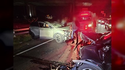 통영에서 역주행한 SUV가 반대편 차 들이받아...3명 사상 / YTN