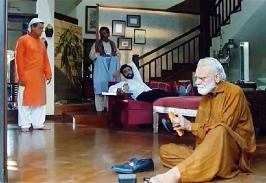 بڑوں کی عزت کرنا سیکھو اور چاچا سے معافی مانگو پاکستانی ڈرامہ کا بہت پیارا سین