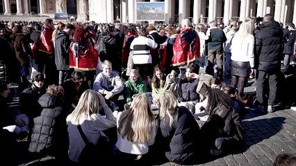 Papa reza por Equador e perde libertação de freiras no Haiti