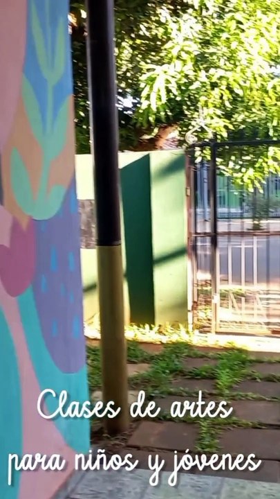 Clases de artes para niños y jóvenes con las profes Belén Ramírez y Andrea Flecha!   Si queres formar p...aca, contactanos al   0973201245 y recordando que los cupos son limitados.   Estamos ubicados en el Barrio San José de C