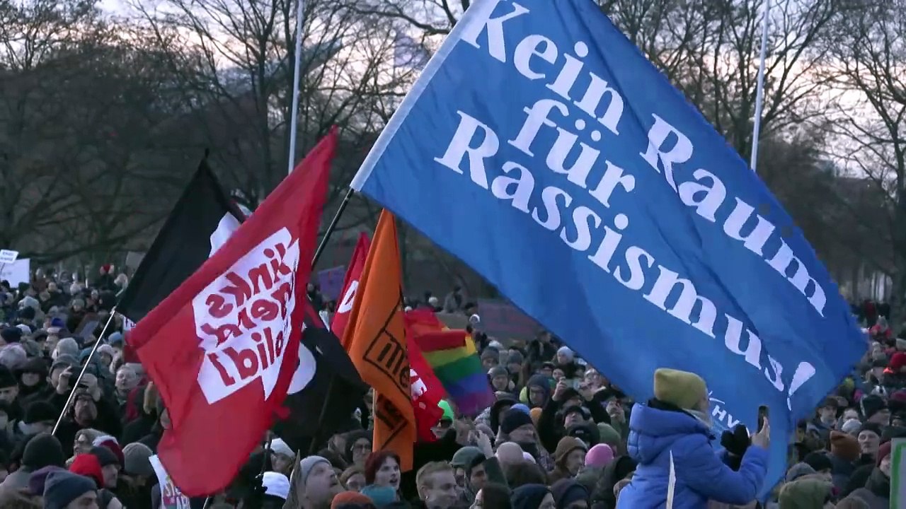 Deutschland steht auf gegen rechts – 100.000 Demonstranten in Berlin
