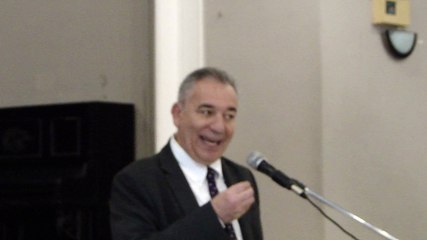 Ομιλία Μπίρμπα στον «Ρίτσο», Αιγάλεω (MAH06008) τελειώνει απότομα λόγω μπαταρίας