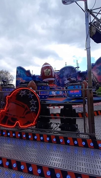 Foire des Rameaux de Grenoble 2023  #france #grenoble #divertissement  #sensations #manège #foire  (27)