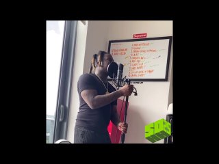 Tory Lanez Films VVS Ken Trolling His Singing Skills