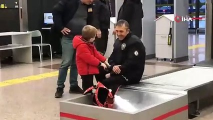 Havaalanı polisini şok eden olay