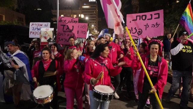 Guerre Israël-Hamas: des milliers d'Israéliens réclament le retour des otages