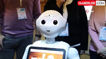Otizmli çocuklar insansı robot 'Pepper' ile öğrenecek