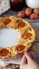 Tarte oranaise - pâte feuilletée, crème pâtissière et abricots