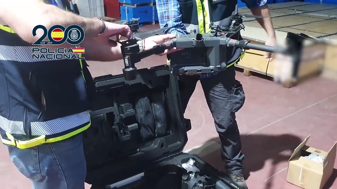 La Policía Nacional detiene a cinco personas en Madrid y Valencia involucradas en la exportación ilegal de un sistema antidrón a Libia