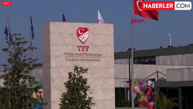 Süper Lig'de haftanın hakemleri belli oldu! Fenerbahçe ve Galatasaray'ın maçlarına yapılan atama şaşırttı