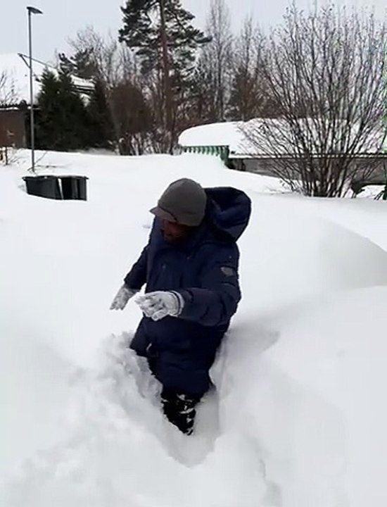 Au #travail, le plus difficile, c'est d'allumer la petite #lampe du #cerveau. Après, ça brûle  tout seul. Sauf si la #mèche est #gelée 